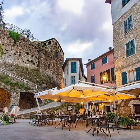 Book Your At Bella Vista, Liguria Prázdninový dům Apricale